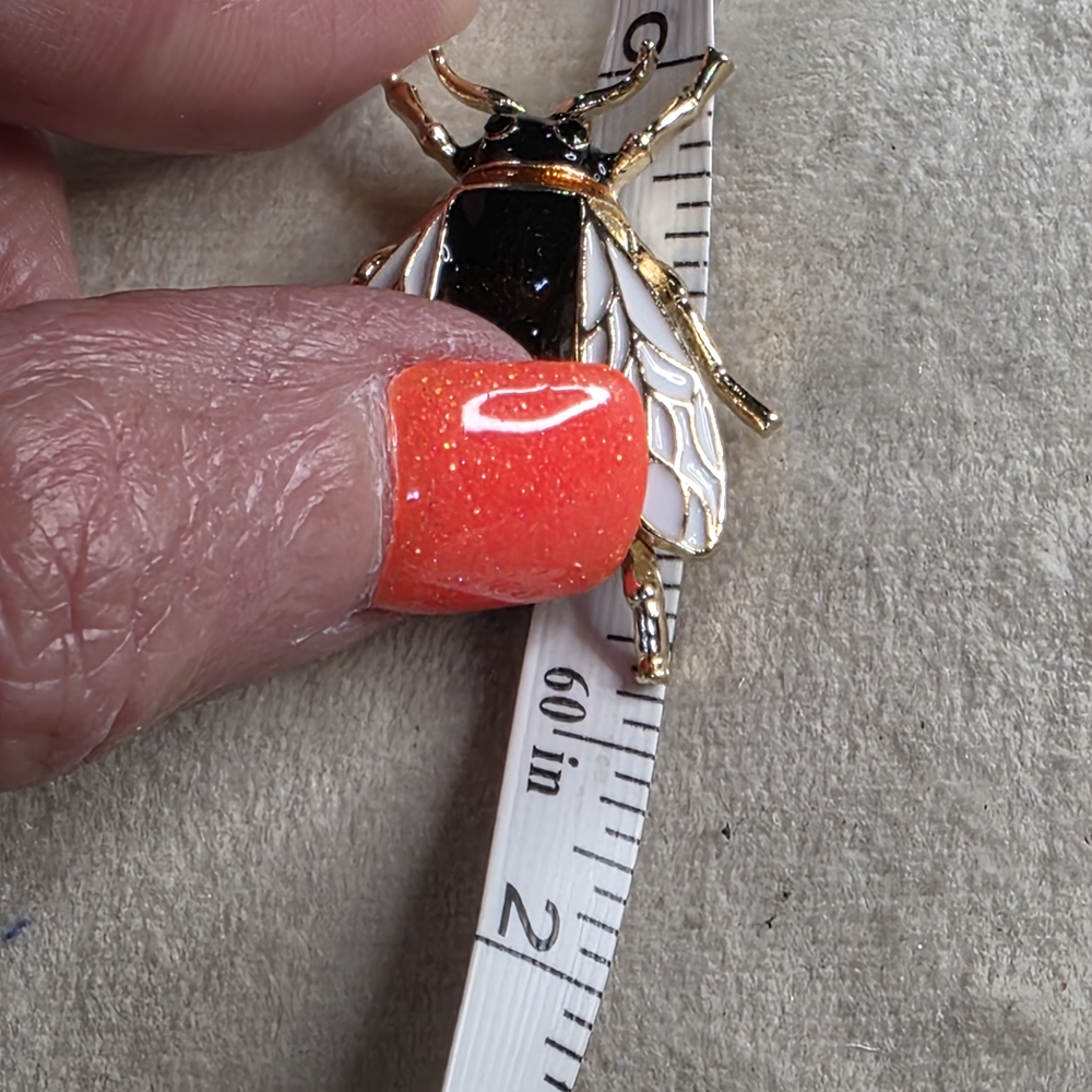 Gold and Black Bee Brooch - Picture 5 of 5